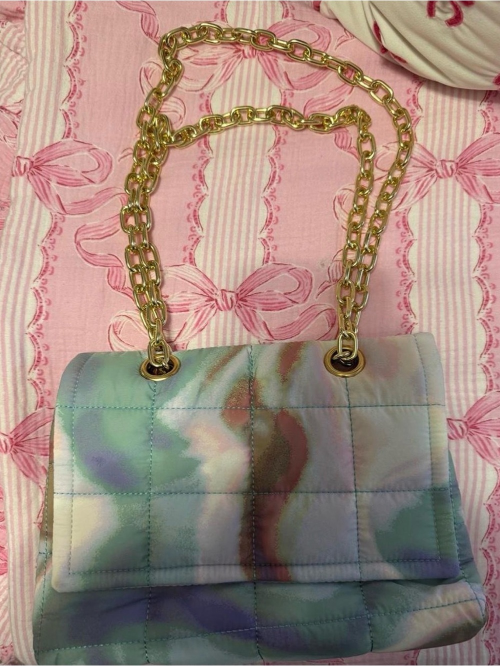 Pastel Tie-Dye Quilted Shoulder Bag with Gold Chain